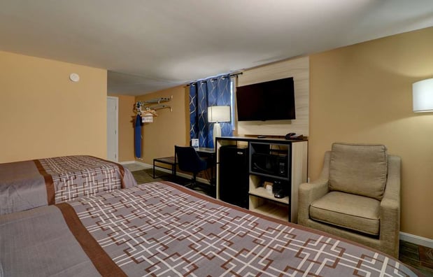 Images Yankee Clipper Inn, SureStay Collection by Best Western