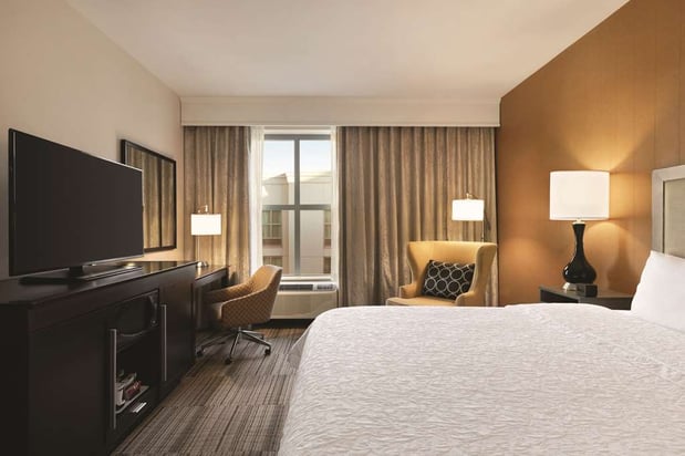 Images Hampton Inn & Suites Roanoke-Downtown
