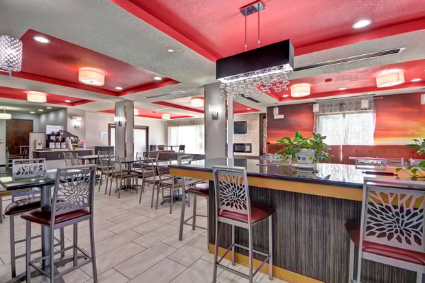 Images Holiday Inn Express & Suites Oklahoma City North by IHG