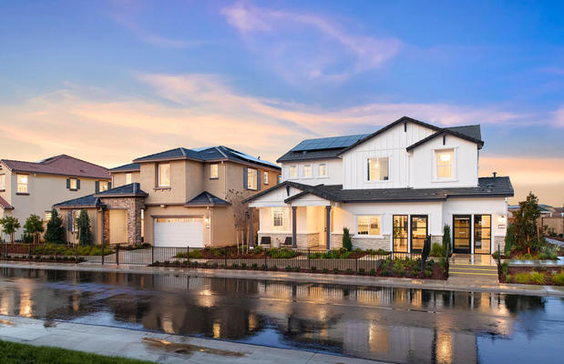 Images Camellia at Solaire by Pulte Homes
