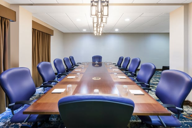 Images Crowne Plaza Columbus North- Worthington by IHG