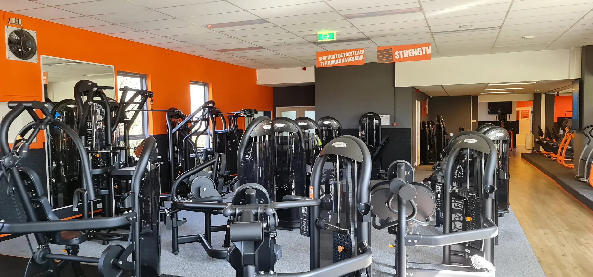 Foto's Basic-Fit 24/7