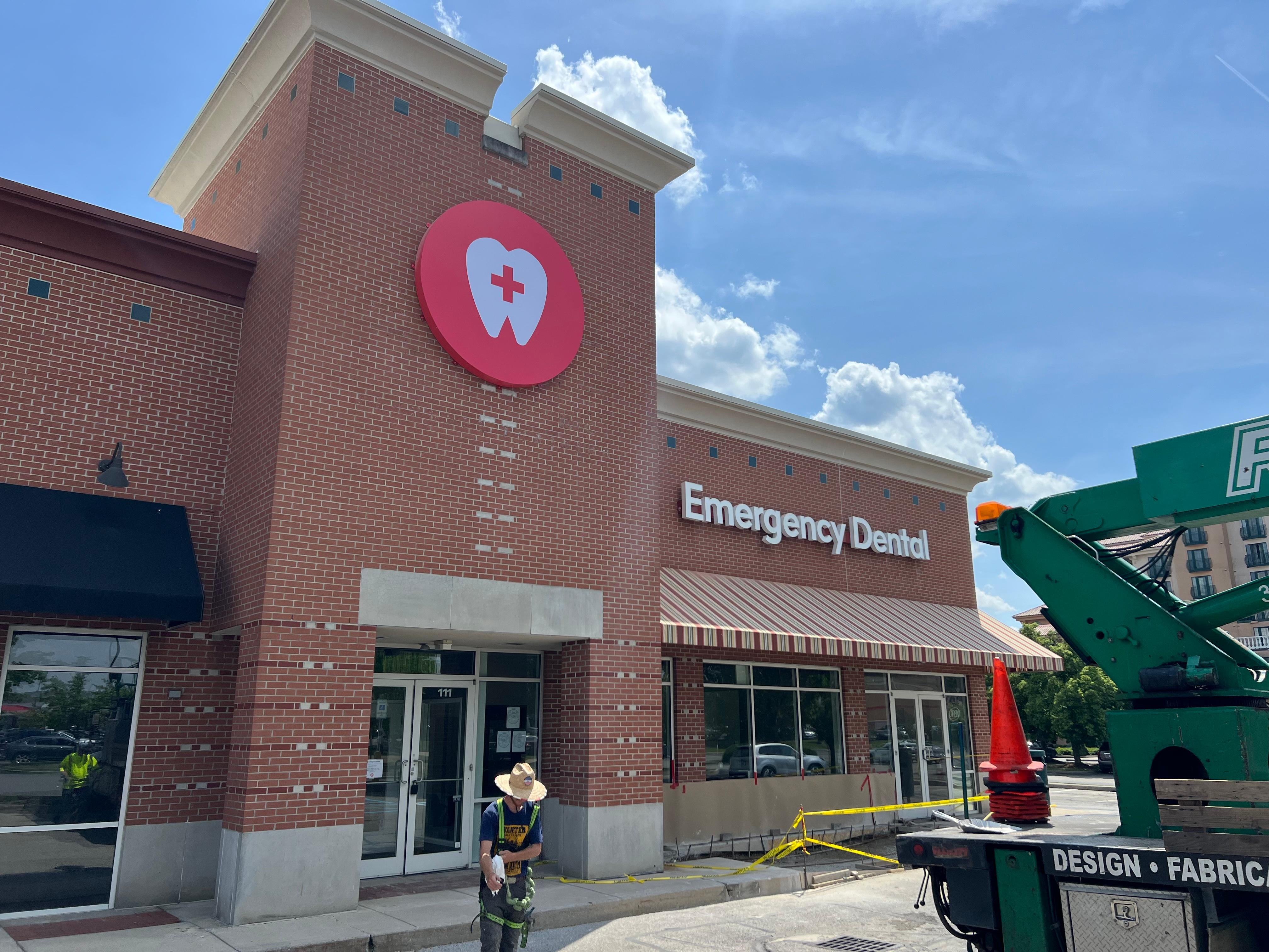 Emergency Dental - Indianapolis, IN 46268 - (317)939-6377 | ShowMeLocal.com