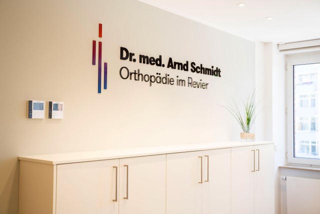 Bilder Dr. med. Arnd Schmidt Facharzt für Orthopädie