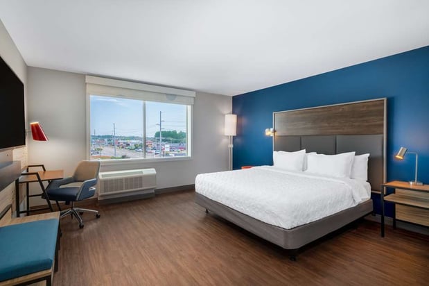 Images Tru by Hilton Fayetteville Fort Liberty