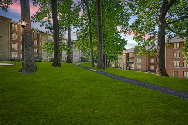 Images Eagle Rock Apartments at West Springfield