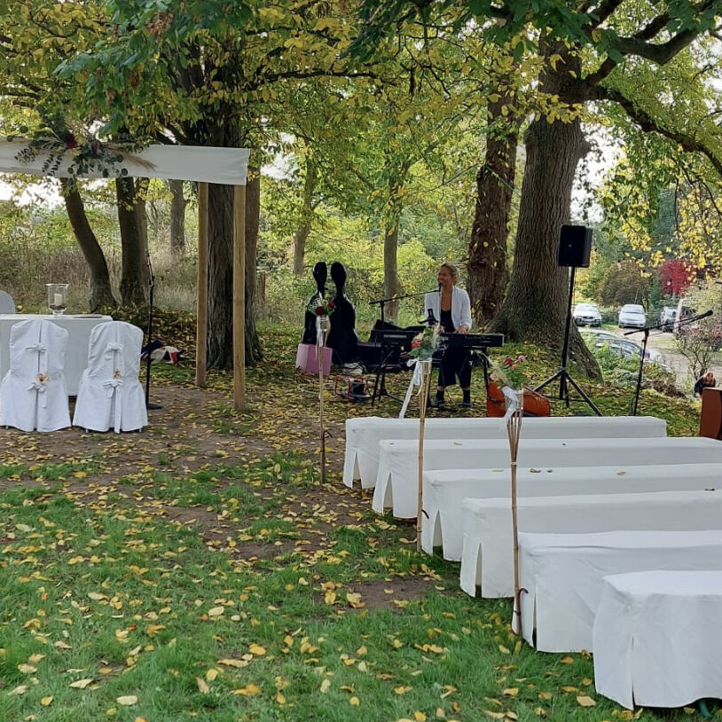 Christina Hein Freie Rednerin & Sängerin, An der Trift 37 in Garbsen