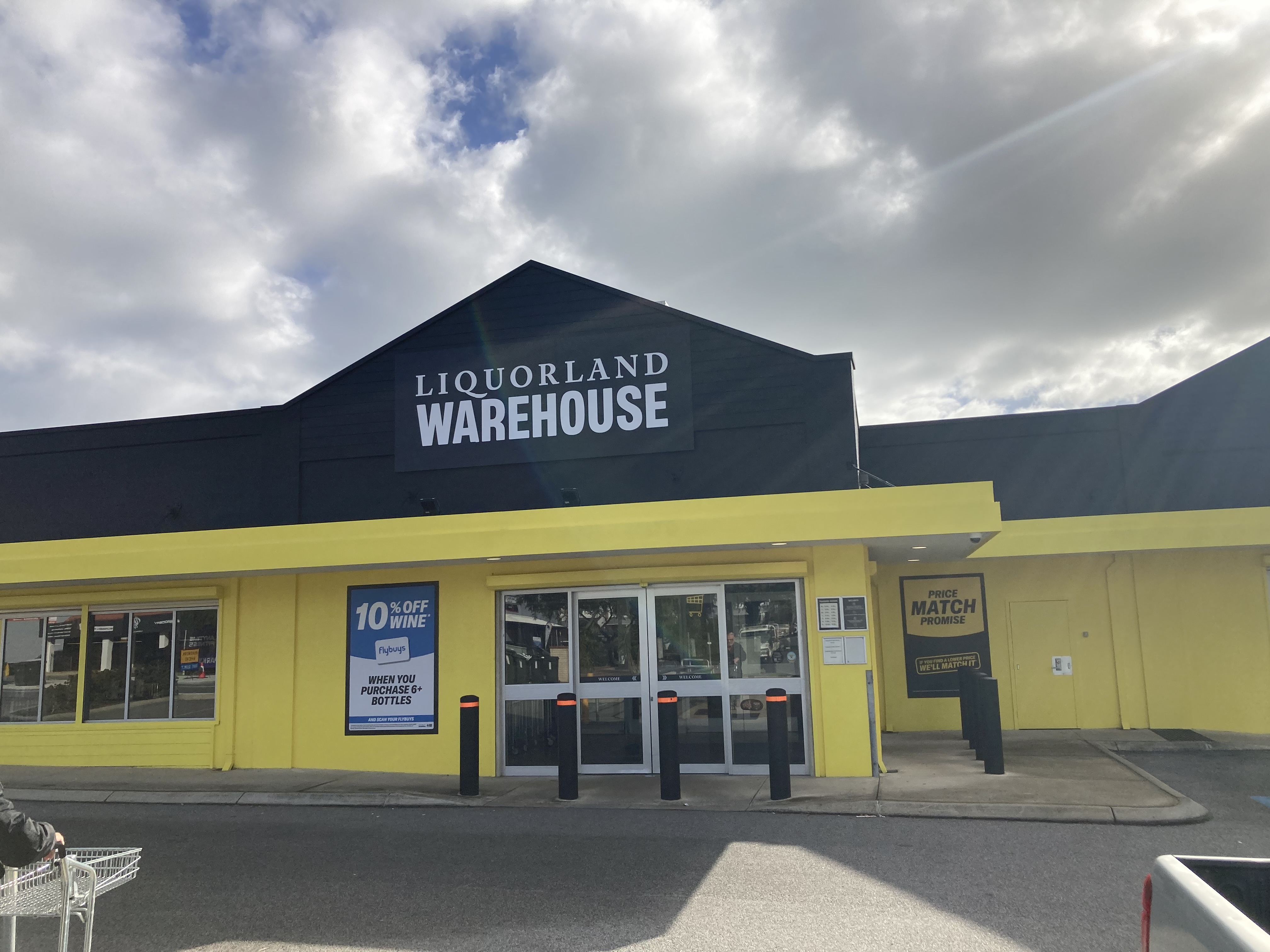 Images Liquorland Warehouse Falcon