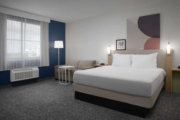 Images Spark by Hilton Miami Doral