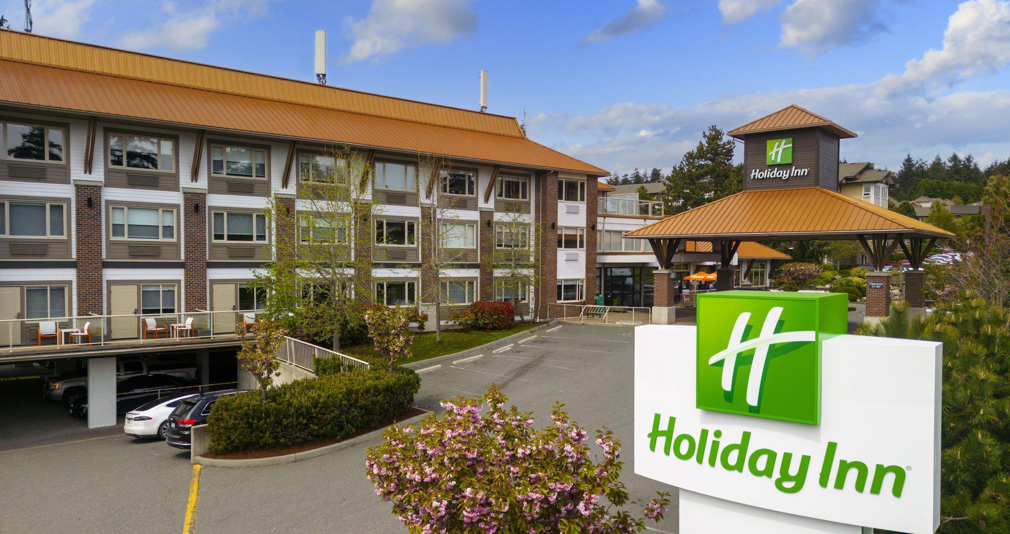 Images Holiday Inn Victoria – Elk Lake, an IHG Hotel