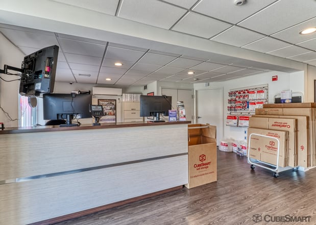 Images CubeSmart Self Storage