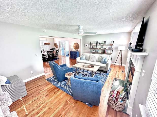 Images Carroll Realty Inc.