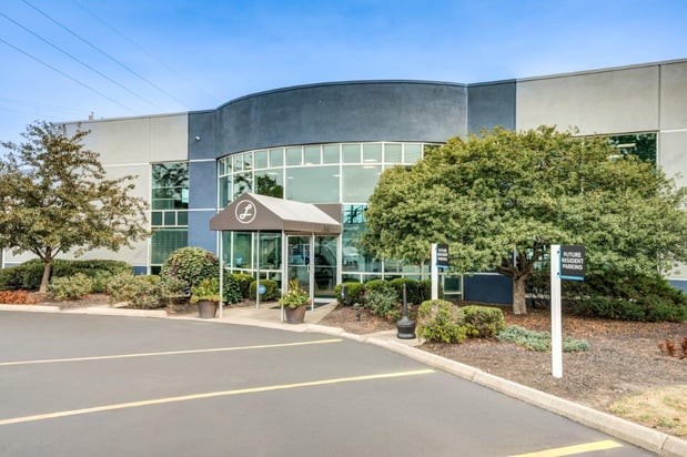 Images Lakeshore Drive Apartment Homes