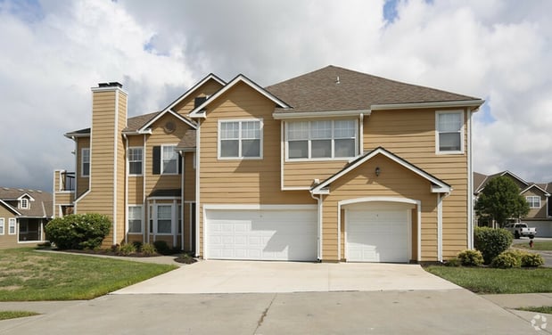Images Manor Homes of Fox Crest