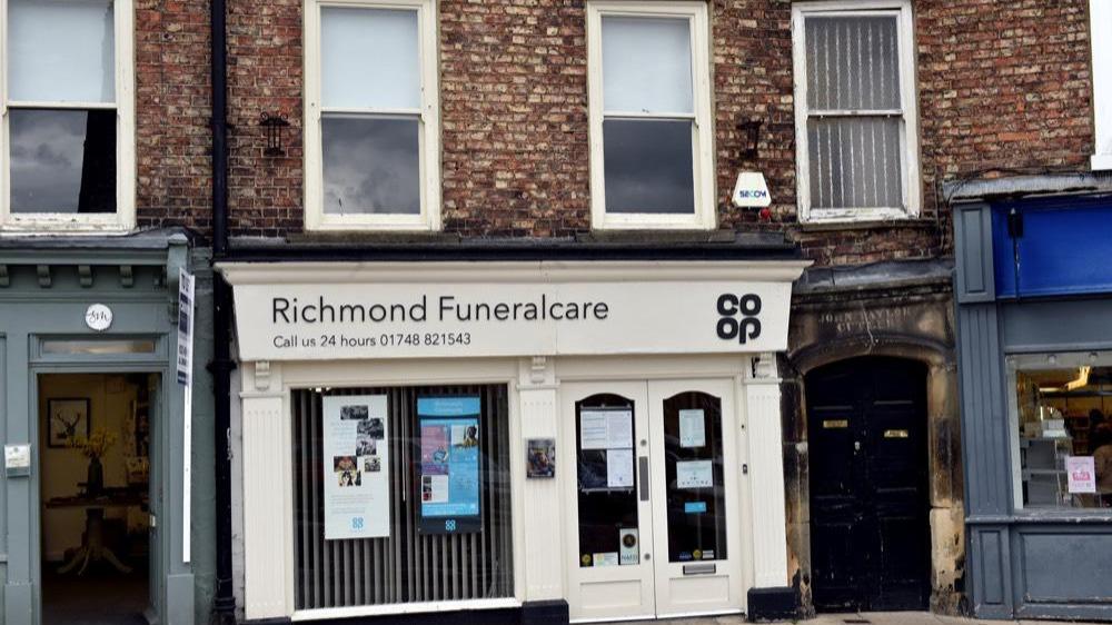 Images Richmond Funeralcare