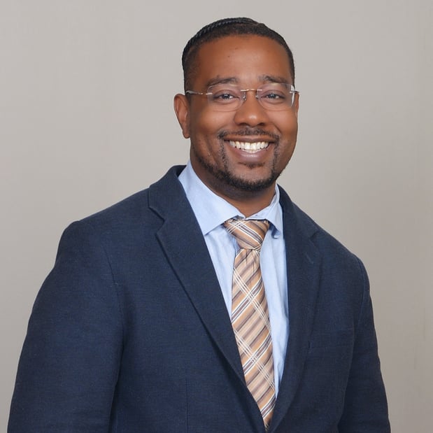 Images Jeremy Johnson - Mutual of Omaha