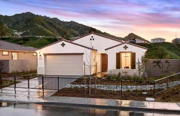 Images Compass at Summit Canyon by Pulte Homes