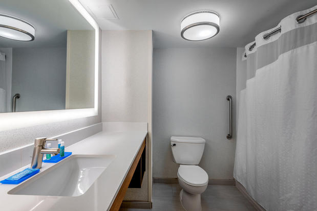 Images Holiday Inn Express Chapel Hill by IHG