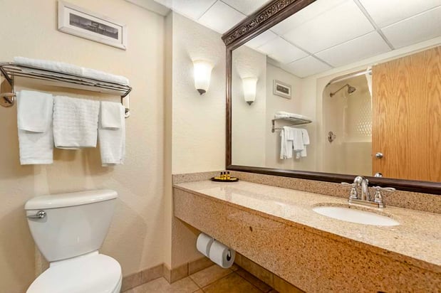 Images Best Western Plus Longbranch Hotel & Convention Center