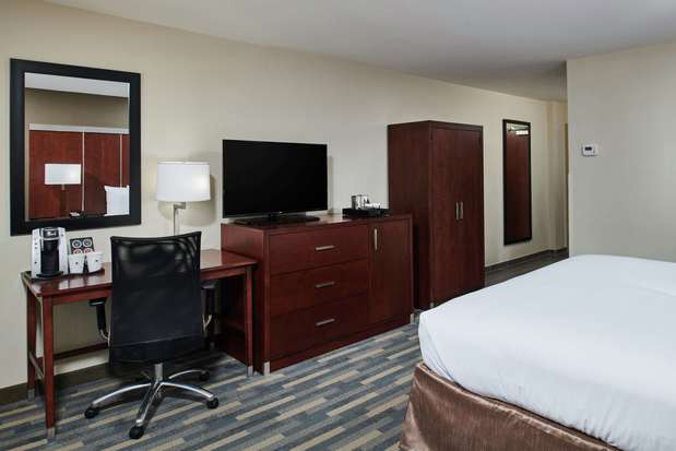 Images DoubleTree by Hilton Raleigh Crabtree Valley
