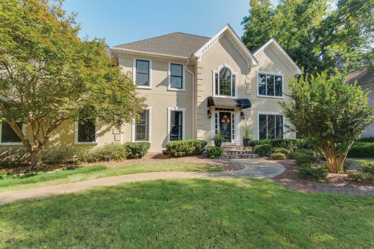 Infinity by Marvin bronze casement and double hung windows
