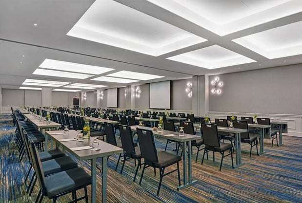Images Embassy Suites by Hilton Chicago Downtown River North