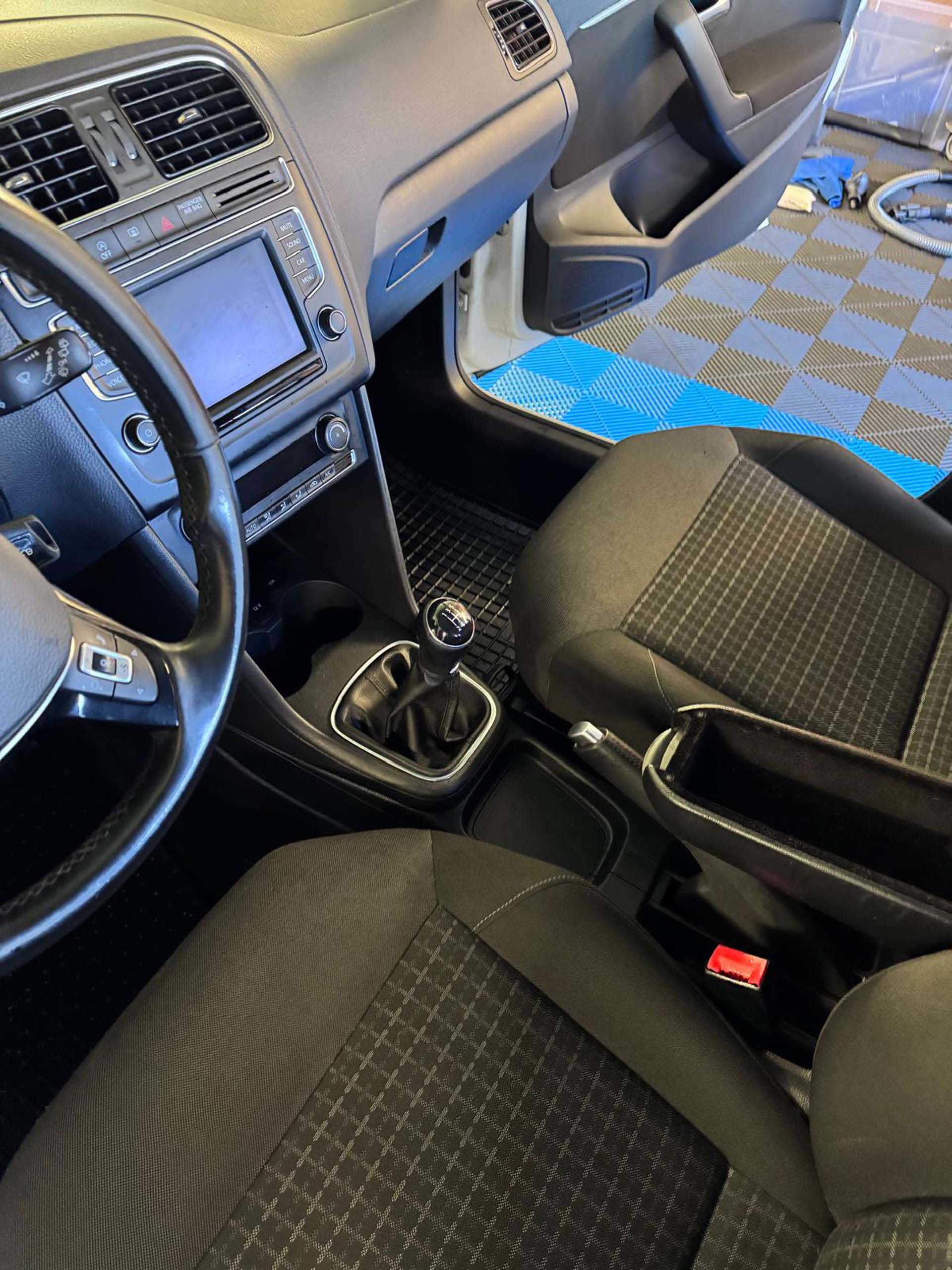 Bild 1 von AutoGlanz Both Fahrzeugpflege