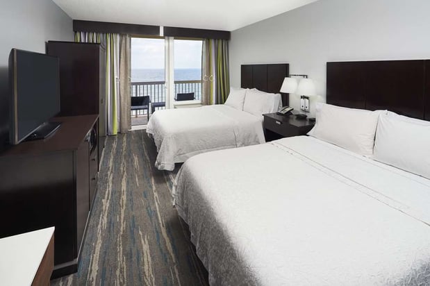 Images Hampton Inn Daytona Beach/Beachfront