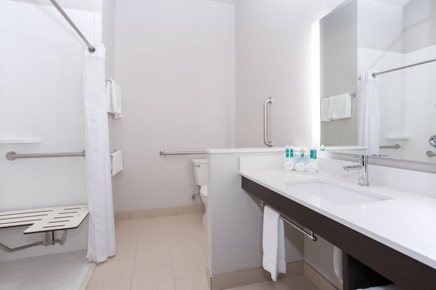 Images Holiday Inn Express & Suites Lincoln I - 80 by IHG
