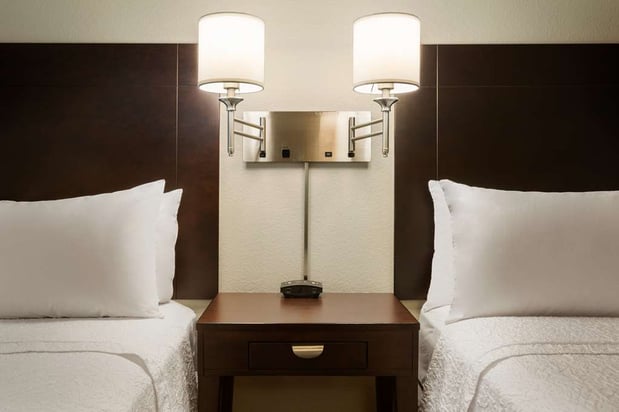 Images Hampton Inn & Suites Phoenix Glendale-Westgate