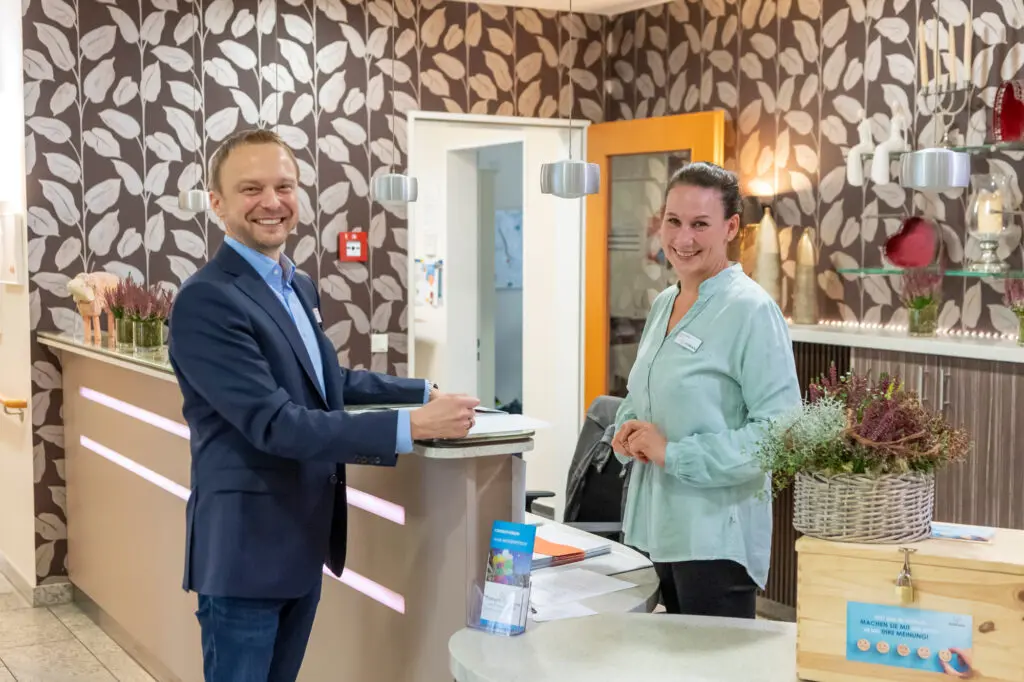 Zentrum für Betreuung und Pflege Phönix Köln-Weidenpesch, Neusser Str. 669-673 in Köln