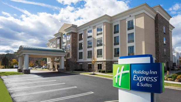 Images Holiday Inn Express & Suites Stroudsburg-Poconos, an IHG Hotel