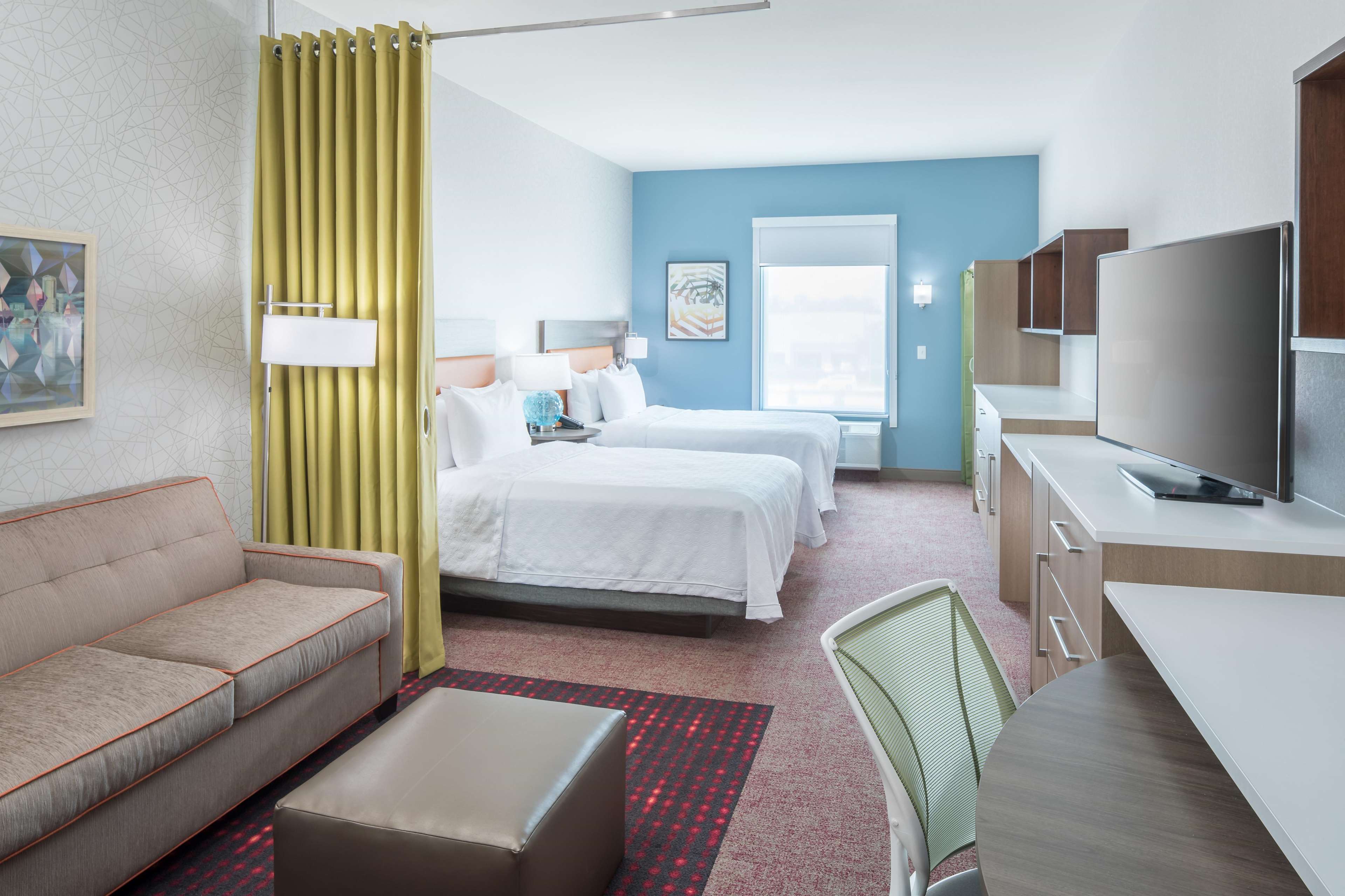 Guest room