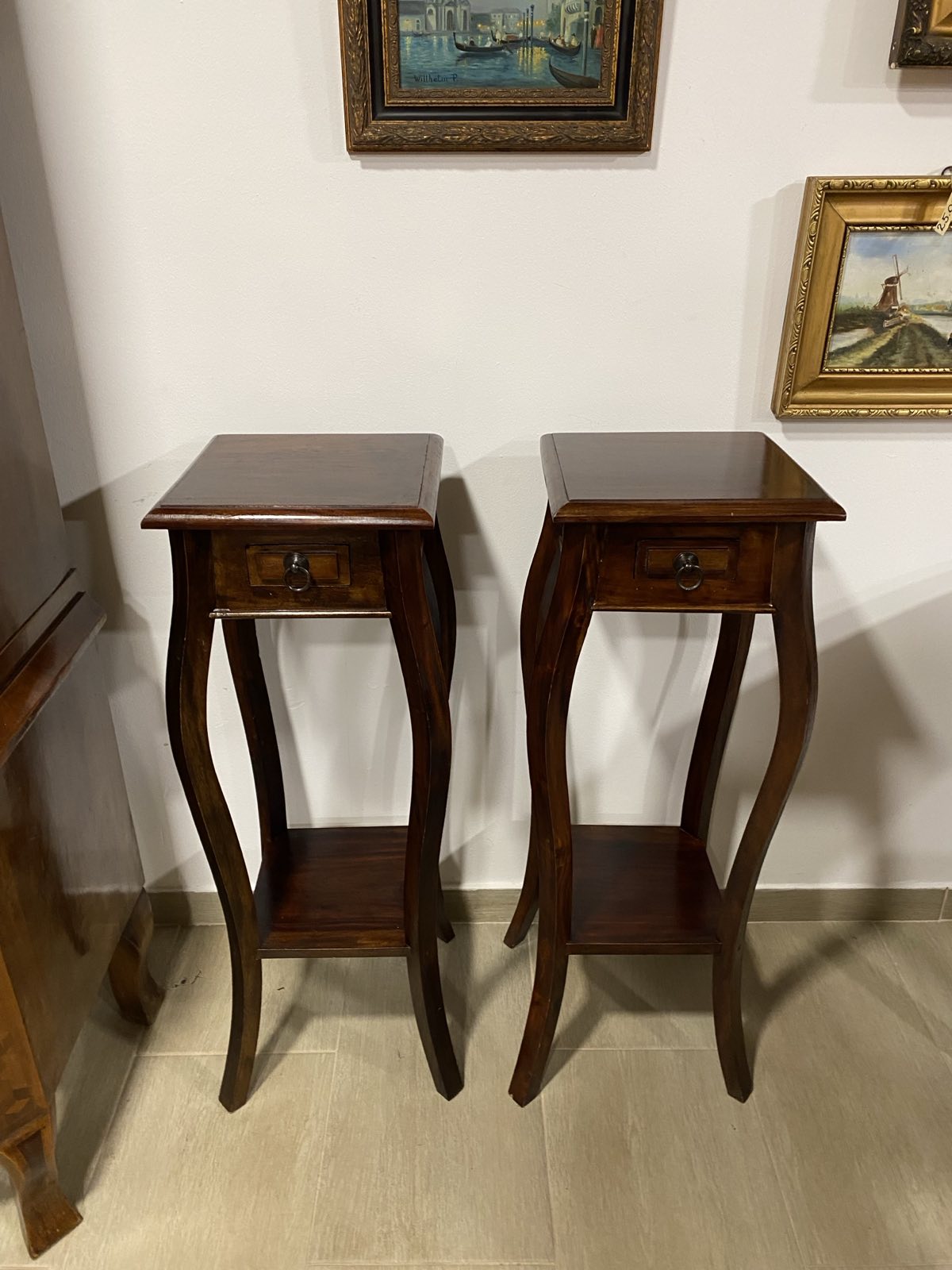 Images Antik és Stílbútorok Adok-Veszek Használt Cikkek Boltja