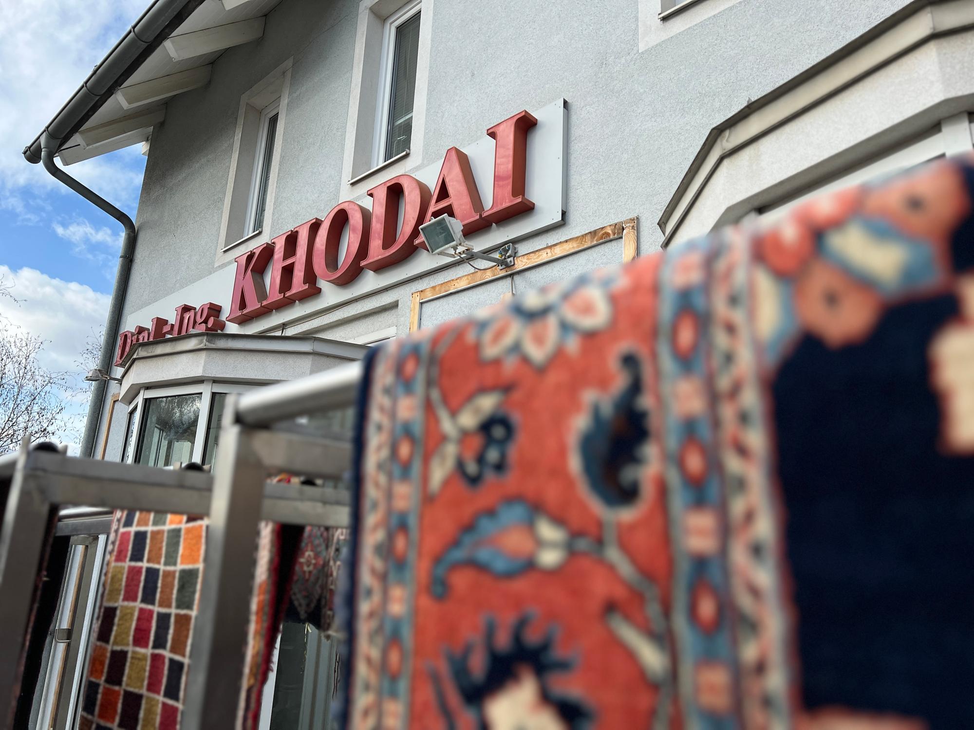 Bild 28 von Teppiche Dipl. Ing. Khodai GmbH - Teppichreinigung