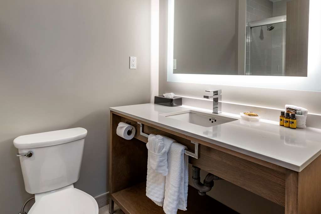 Images Best Western Plus Dartmouth Hotel & Suites