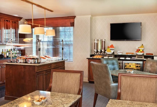 Images The Hotel Roanoke & Conference Center, Curio Collection by Hilton