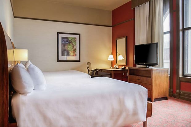 Images Hilton Garden Inn Milwaukee Downtown