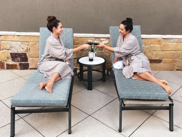 Images Embassy Suites by Hilton San Antonio Brooks Hotel & Spa