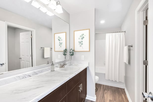 Images Camden Lake Pine Apartments