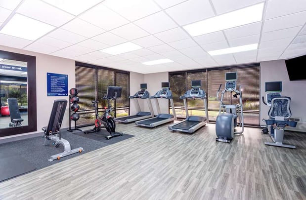 Images Hampton Inn Orlando-International Airport