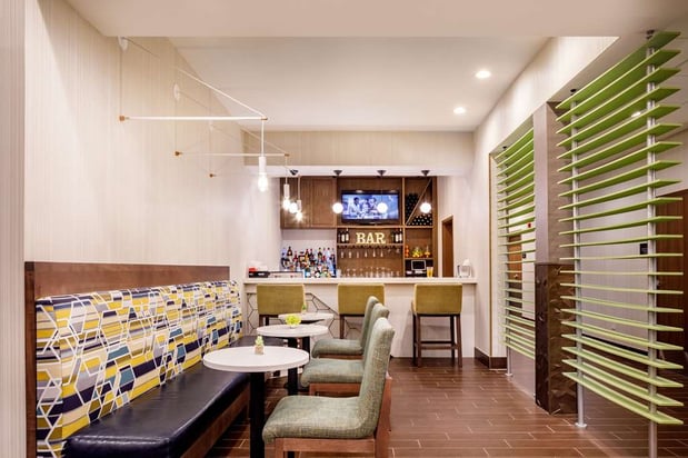 Images Hampton Inn Paramus