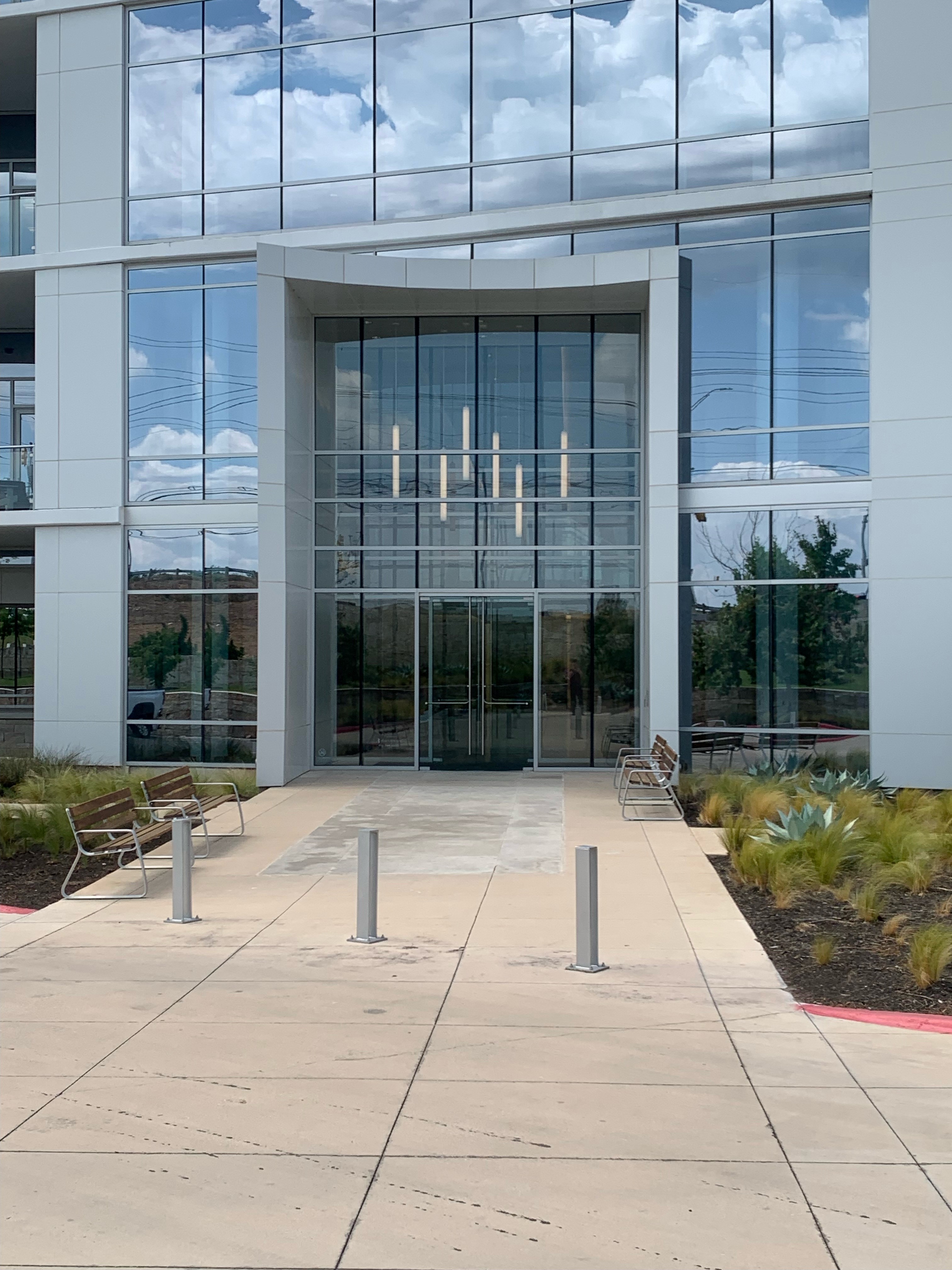 First United Bank – Austin Seven Oaks – Exterior