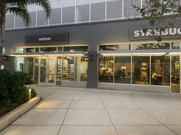 Images Verizon - CLOSED