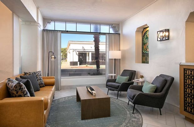 Images Hotel Virginia Santa Barbara, Tapestry Collection by Hilton