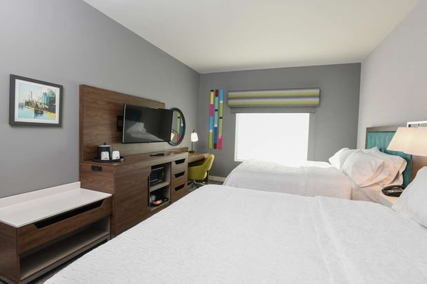 Images Hampton Inn & Suites Cincinnati Liberty Township