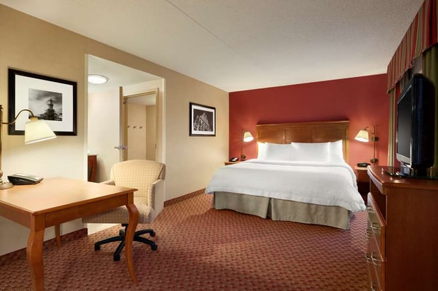 Images Hampton Inn & Suites Hartford/East Hartford