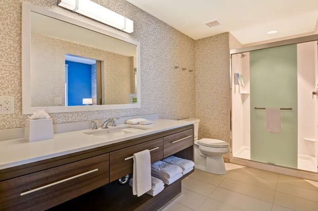 Images Home2 Suites by Hilton Naples I-75 Pine Ridge Road