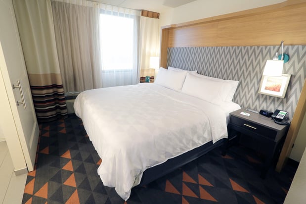 Images Holiday Inn Champaign by IHG