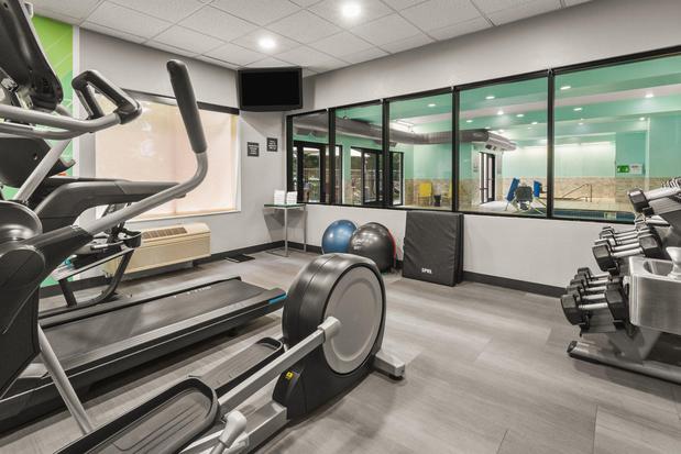 Images Holiday Inn & Suites Bothell by IHG